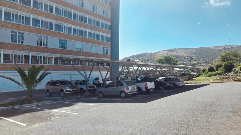 1 Bedroom Property for Sale in Loevenstein Western Cape